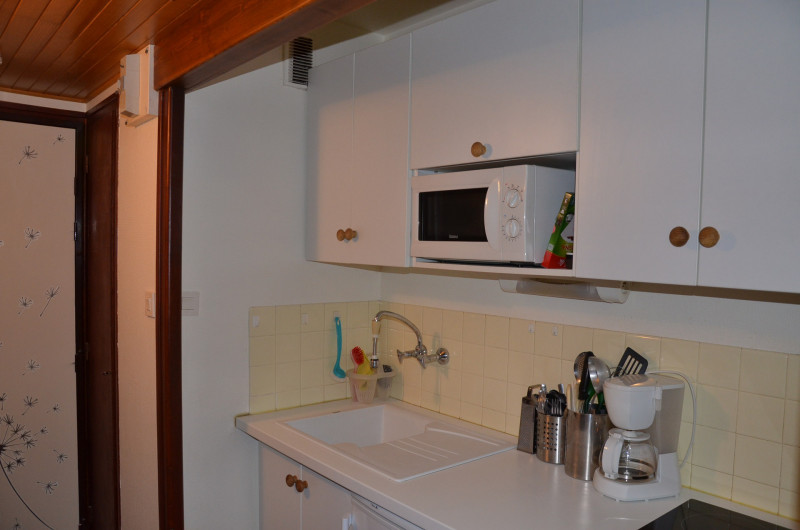 CUISINE - APPARTEMENT ROYAL NEIGE 20 - VALLOIRE CENTRE CUISINE - APPARTEMENT ROYAL NEIGE 20 - VALLOIRE CENTRE