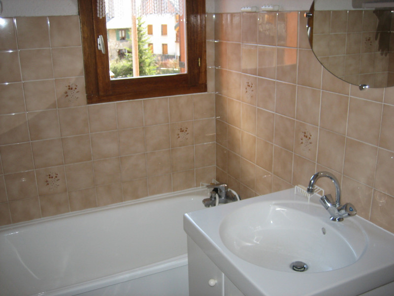 SALLE DE BAINS - APPARTEMENT TIGNY 28 - VALLOIRE CENTRE SALLE DE BAINS - APPARTEMENT TIGNY 28 - VALLOIRE CENTRE