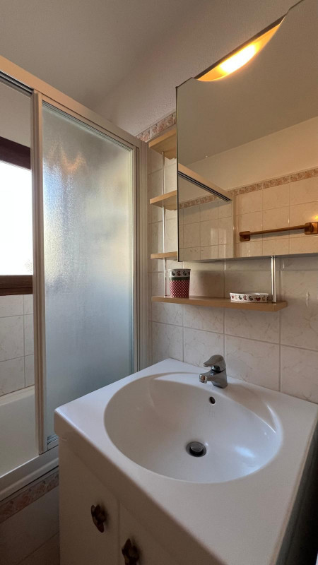 SALLE DE BAIN - APPARTEMENT  TIGNY 9 - VALLOIRE CENTRE