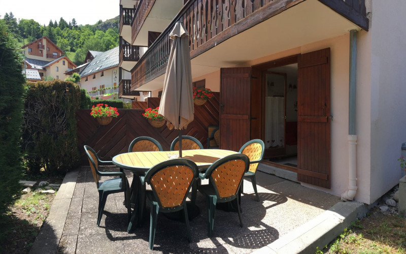 TERRASSE - APPARTEMENT TIGNY 9 - VALLOIRE CENTRE TERRASSE - APPARTEMENT TIGNY 9 - VALLOIRE CENTRE