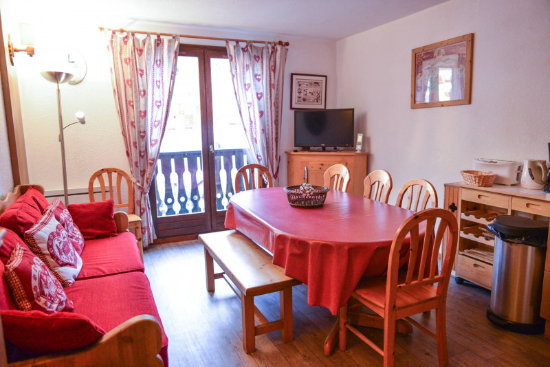 SALON- APPARTEMENT TIGNY 36 - VALLOIRE CENTRE-VALLOIRE RESERVATIONS SALON- APPARTEMENT TIGNY 36 - VALLOIRE CENTRE-VALLOIRE RESERVATIONS