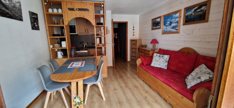 SALON - STUDIO  TIGNY 22 - VALLOIRE CENTRE - VALLOIRE RESERVATIONS
