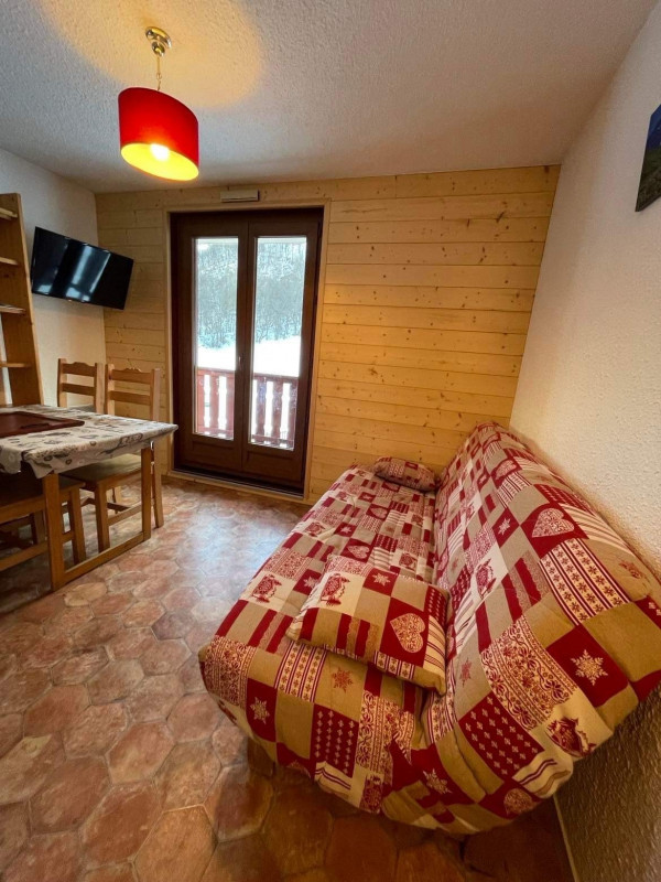 SEJOUR - APPARTEMENT BETELGEUSE 61 - VALLOIRE CENTRE- VALLOIRE RESERVATIONS SEJOUR - APPARTEMENT BETELGEUSE 61 - VALLOIRE CENTRE- VALLOIRE RESERVATIONS