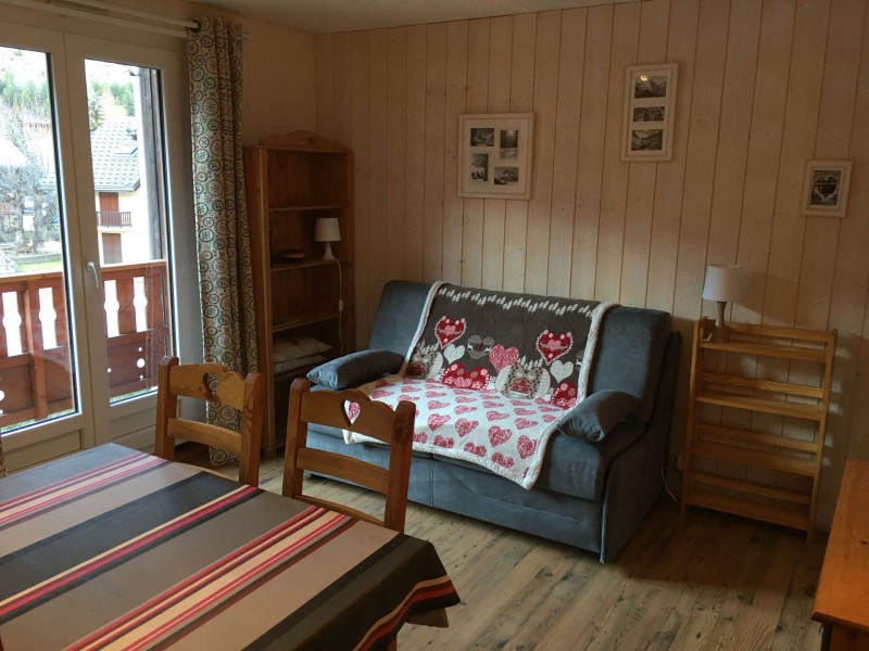 SALON - STUDIO  BETELGEUSE 69 - VALLOIRE CENTRE - VALLOIRE RESERVATIONS SALON - STUDIO  BETELGEUSE 69 - VALLOIRE CENTRE - VALLOIRE RESERVATIONS