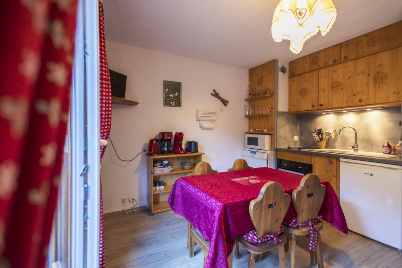 SALON - STUDIO BETELGEUSE 62 - VALLOIRE CENTRE SALON - STUDIO BETELGEUSE 62 - VALLOIRE CENTRE