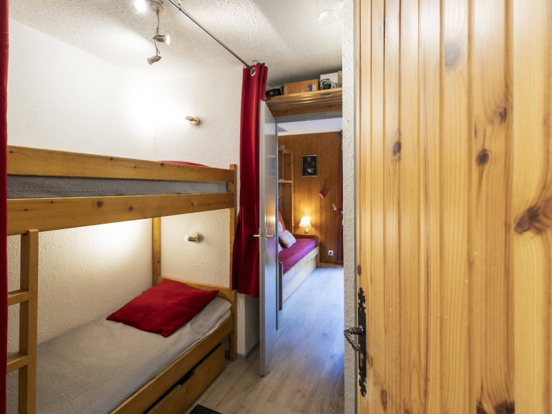 COIN CABINE - STUDIO  BETELGEUSE 62 - VALLOIRE CENTRE