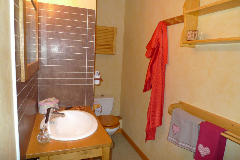 SALLE D'EAU - APPARTEMENT ERIDAN 419 - VALLOIRE CENTRE SALLE D'EAU - APPARTEMENT ERIDAN 419 - VALLOIRE CENTRE