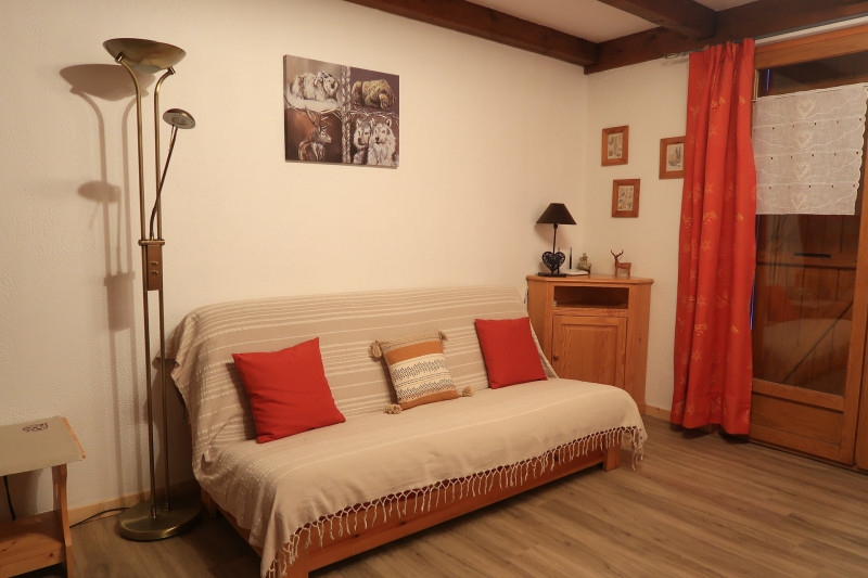 SALON - APPARTEMENT CHALET ANTARES - VALLOIRE CENTRE - VALLOIRE RESERVATIONS SALON - APPARTEMENT CHALET ANTARES - VALLOIRE CENTRE - VALLOIRE RESERVATIONS
