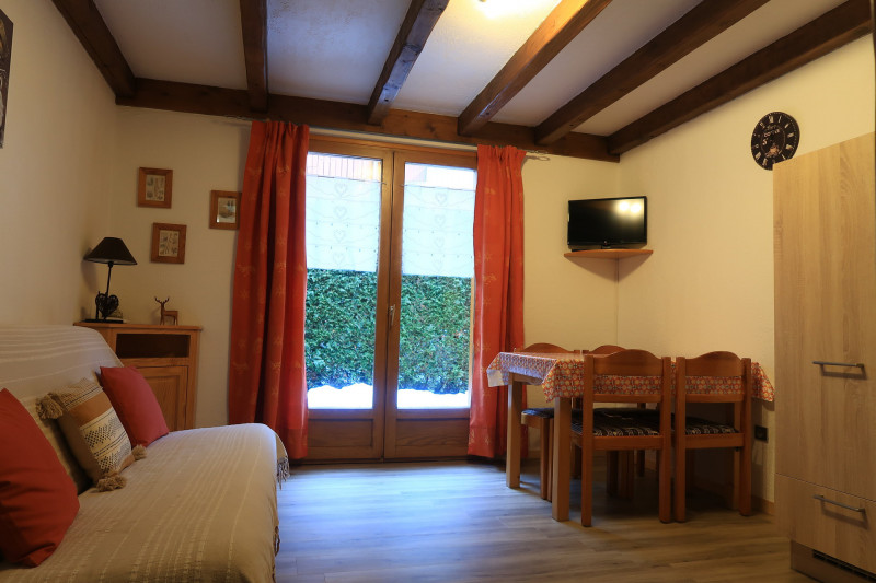 SALON - APPARTEMENT CHALET ANTARES - VALLOIRE CENTRE - VALLOIRE RESERVATIONS SALON - APPARTEMENT CHALET ANTARES - VALLOIRE CENTRE - VALLOIRE RESERVATIONS