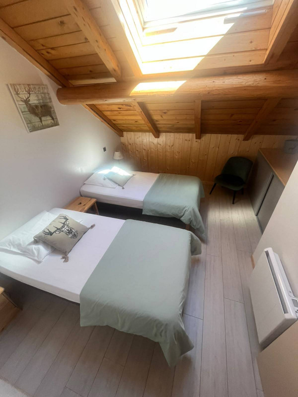 CHAMBRE - APPARTEMENT CHALET ANTARES - VALLOIRE CENTRE CHAMBRE - APPARTEMENT CHALET ANTARES - VALLOIRE CENTRE