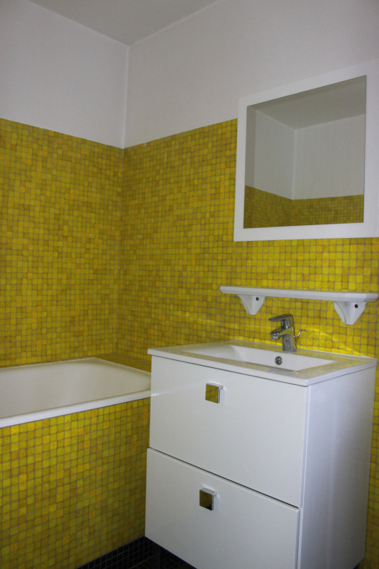 SALLE DE BAINS - APPARTEMENT ICKORY - VALLOIRE CENTRE SALLE DE BAINS - APPARTEMENT ICKORY - VALLOIRE CENTRE