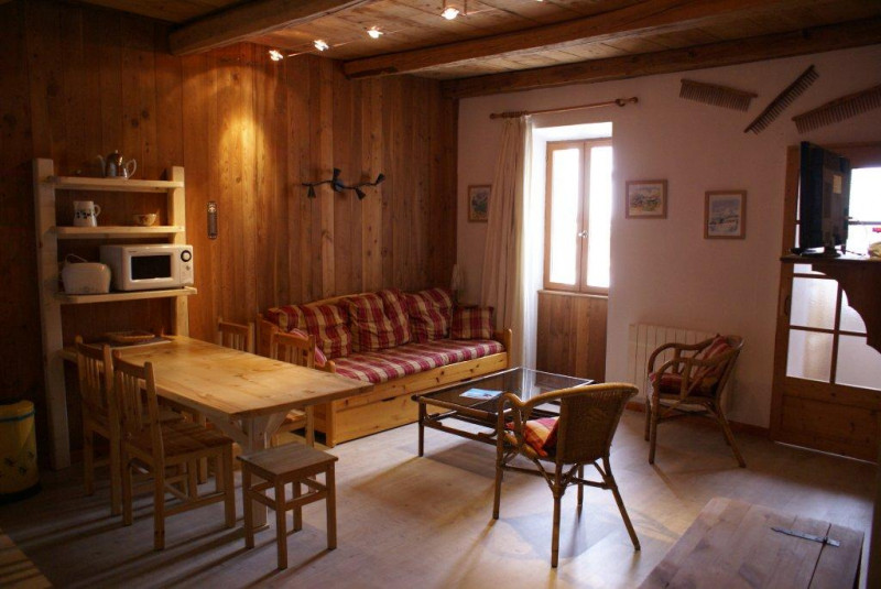 SEJOUR - APPARTEMENT CHALET 4 - VALLOIRE CENTRE - VALLOIRE RESERVATIONS SEJOUR - APPARTEMENT CHALET 4 - VALLOIRE CENTRE - VALLOIRE RESERVATIONS