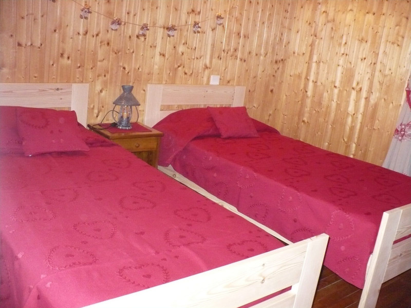 CHAMBRE - APPARTEMENT ROC SAINT PIERRE - VALLOIRE CENTRE