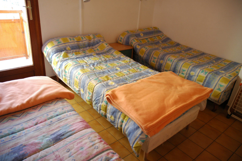 CHAMBRE 1 - APPARTEMENT ALPAGES 3- VALLOIRE CENTRE CHAMBRE 1 - APPARTEMENT ALPAGES 3- VALLOIRE CENTRE
