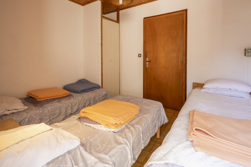 CHAMBRE 2 - APPARTEMENT ALPAGES 3- VALLOIRE CENTRE