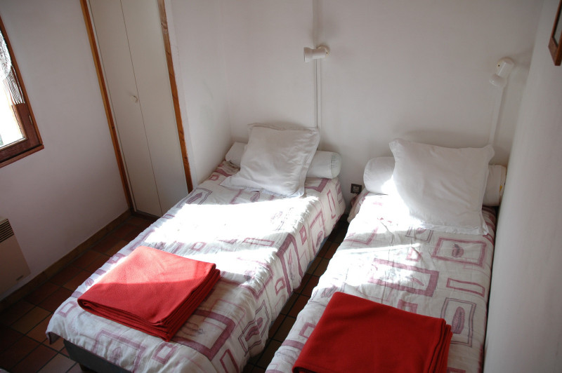 CHAMBRE 1 - APPARTEMENT ALPAGES 4 - VALLOIRE CENTRE CHAMBRE 1 - APPARTEMENT ALPAGES 4 - VALLOIRE CENTRE