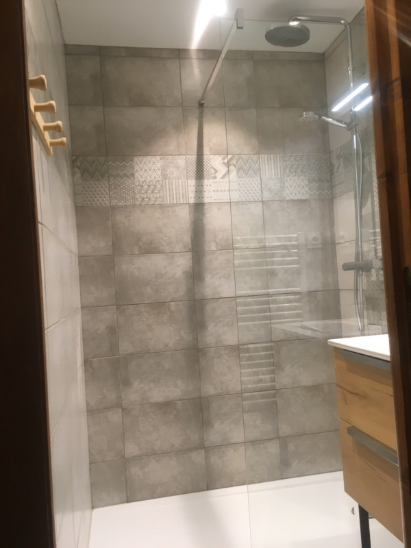 SALLE D'EAU - APPARTEMENT ALPAGES 4 - VALLOIRE CENTRE  SALLE D'EAU - APPARTEMENT ALPAGES 4 - VALLOIRE CENTRE