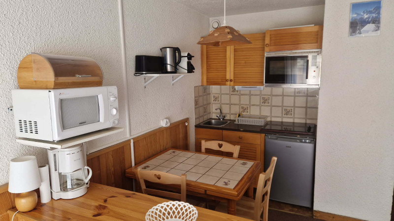 CUISINE - APPARTEMENT ROCHER SAINT PIERRE 1F - VALLOIRE CENTRE