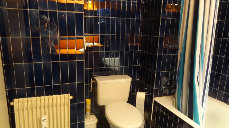 SALLE DE BAIN - APPARTEMENT ROCHER SAINT PIERRE 1F - VALLOIRE CENTRE
