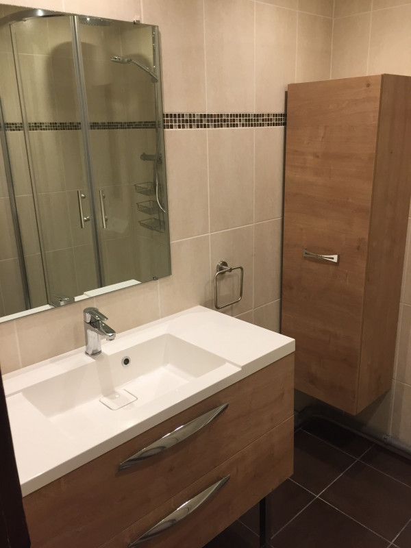 SALLE D'EAU - APPARTEMENT ROCHER SAINT PIERRE 1B - VALLOIRE CENTRE SALLE D'EAU - APPARTEMENT ROCHER SAINT PIERRE 1B - VALLOIRE CENTRE