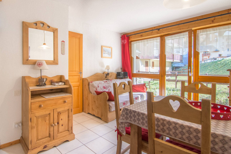 SALON - APPARTEMENT TIGNY CLEMATITE CL2 - VALLOIRE CENTRE-VALLOIRE RESERVATIONS SALON - APPARTEMENT TIGNY CLEMATITE CL2 - VALLOIRE CENTRE-VALLOIRE RESERVATIONS