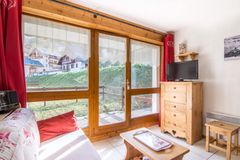 SALON - APPARTEMENT TIGNY CLEMATITE CL2 - VALLOIRE CENTRE-VALLOIRE RESERVATIONS SALON - APPARTEMENT TIGNY CLEMATITE CL2 - VALLOIRE CENTRE-VALLOIRE RESERVATIONS