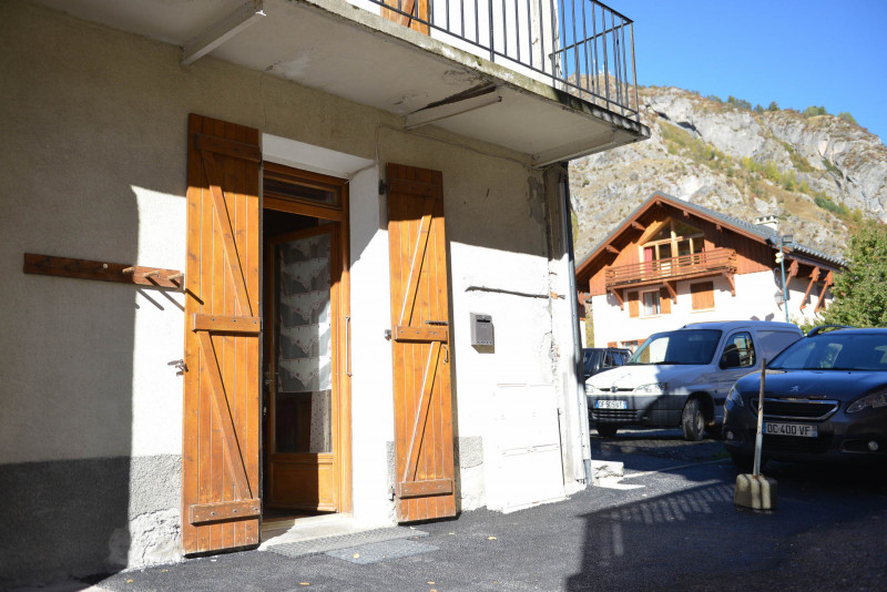 ENTREE - STUDIO LES ECRINS 2 - VALLOIRE CENTRE ENTREE - STUDIO LES ECRINS 2 - VALLOIRE CENTRE
