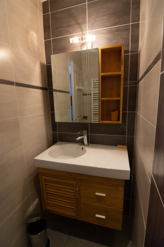 SALLE D'EAU - CHALET NIGRITELLE 1 - VALLOIRE CENTRE SALLE D'EAU - CHALET NIGRITELLE 1 - VALLOIRE CENTRE