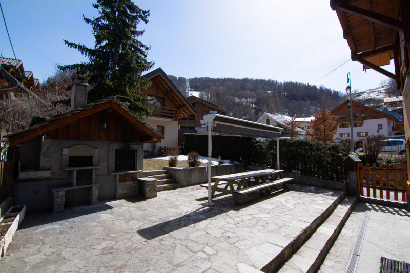 VUE DE LA TERRASSE - CHALET NIGRITELLE 3 - VALLOIRE CENTRE VUE DE LA TERRASSE - CHALET NIGRITELLE 3 - VALLOIRE CENTRE