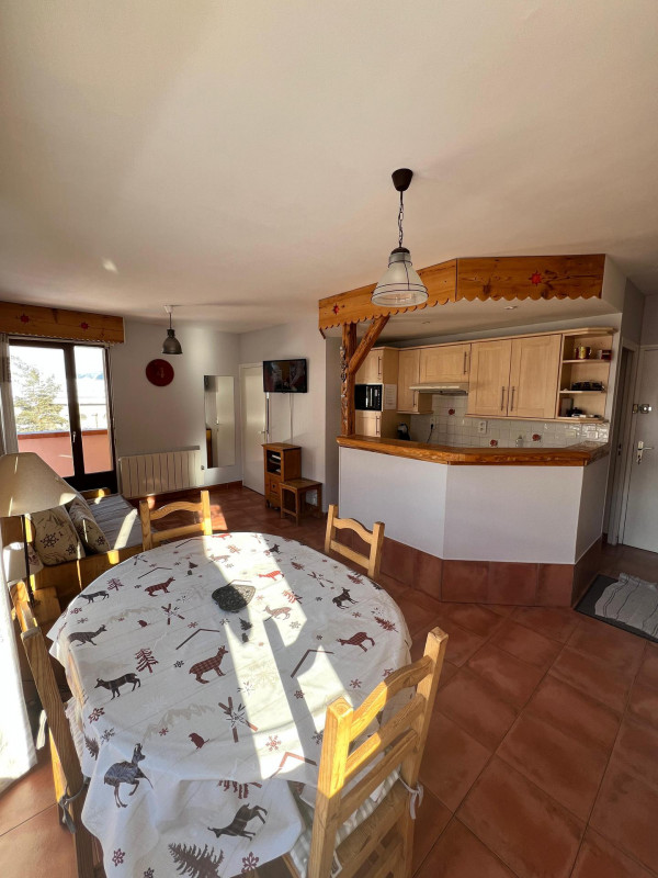 SEJOUR - APPARTEMENT ROCHEVERT 32 SEJOUR - APPARTEMENT ROCHEVERT 32