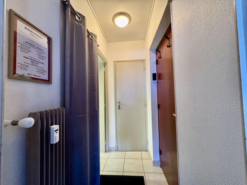 COULOIR - APPARTEMENT ROCHEBRUNE 3C - VALLOIRE CENTRE COULOIR - APPARTEMENT ROCHEBRUNE 3C - VALLOIRE CENTRE