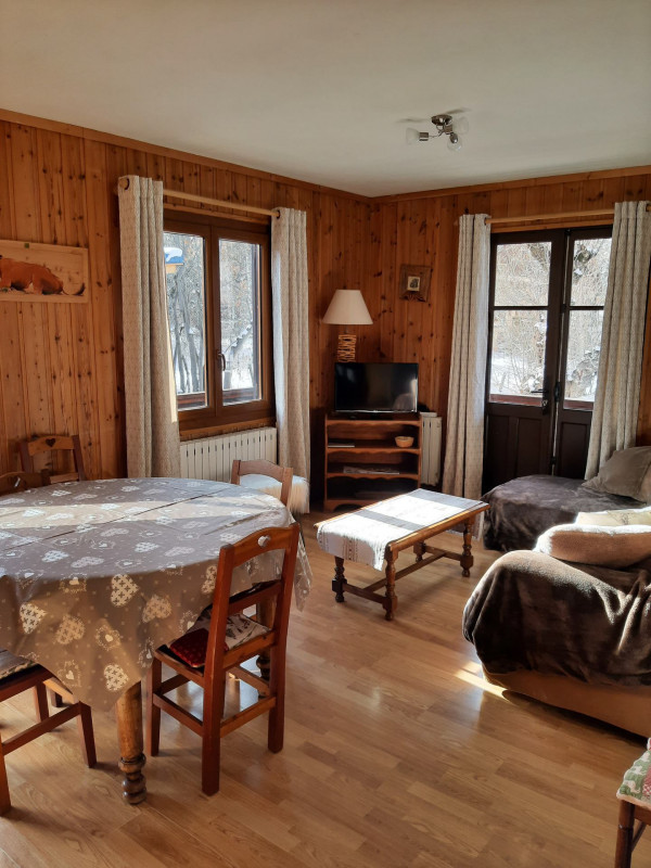 SALON - APPARTEMENT NEUVACHETTE 1 - VALLOIRE CENTRE - VALLOIRE RESERVATIONS SALON - APPARTEMENT NEUVACHETTE 1 - VALLOIRE CENTRE - VALLOIRE RESERVATIONS