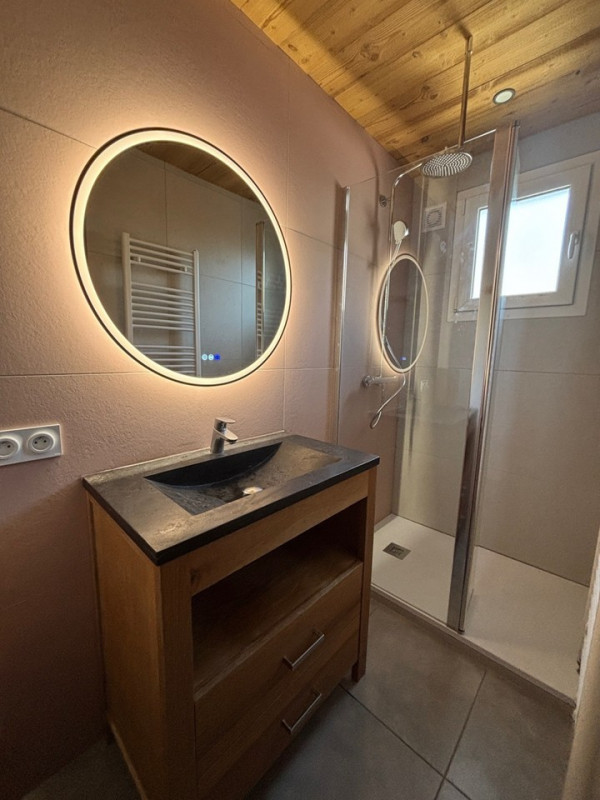 SALLE DE BAINS - CHALET ANGE N°2 - VALLOIRE CENTRE SALLE DE BAINS - CHALET ANGE N°2 - VALLOIRE CENTRE