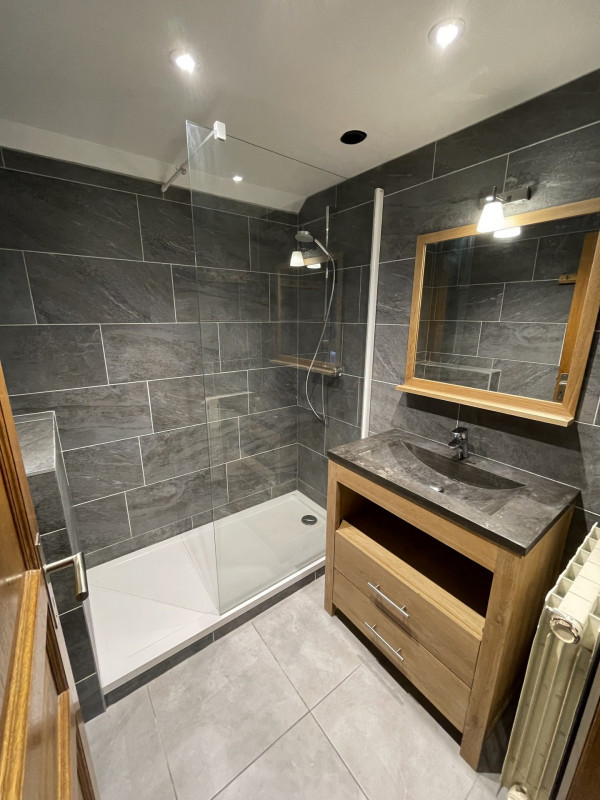 SALLE DE BAINS - CHALET ANGE N°4 - VALLOIRE CENTRE SALLE DE BAINS - CHALET ANGE N°4 - VALLOIRE CENTRE