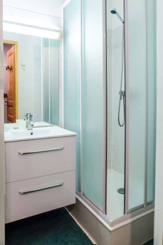 SALLE D'EAU - APPARTEMENT ARVETTE N°8 - LE PONTET SALLE D'EAU - APPARTEMENT ARVETTE N°8 - LE PONTET