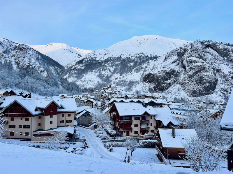 VUE EXTERIEURE ETE- APPARTEMENT ARVETTE N°8 - LE PONTET VUE EXTERIEURE ETE- APPARTEMENT ARVETTE N°8 - LE PONTET