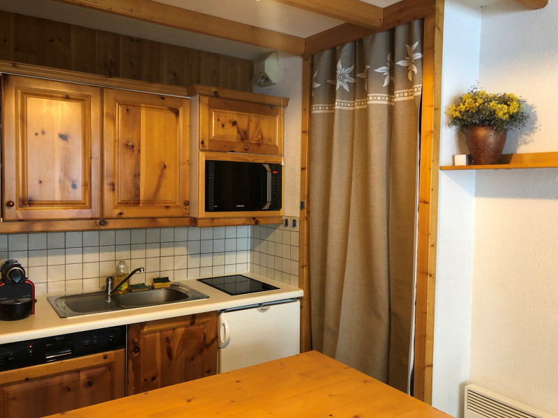 COIN CUISINE - CHALET DE TIGNY BRUYERE 3 - VALLOIRE CENTRE COIN CUISINE - CHALET DE TIGNY BRUYERE 3 - VALLOIRE CENTRE