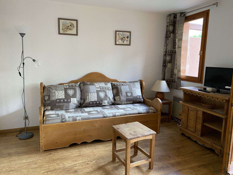 SALON - STUDIO ROCHE CHATEAU 3 - VALLOIRE CENTRE - VALLOIRE RESERVATIONS SALON - STUDIO ROCHE CHATEAU 3 - VALLOIRE CENTRE - VALLOIRE RESERVATIONS