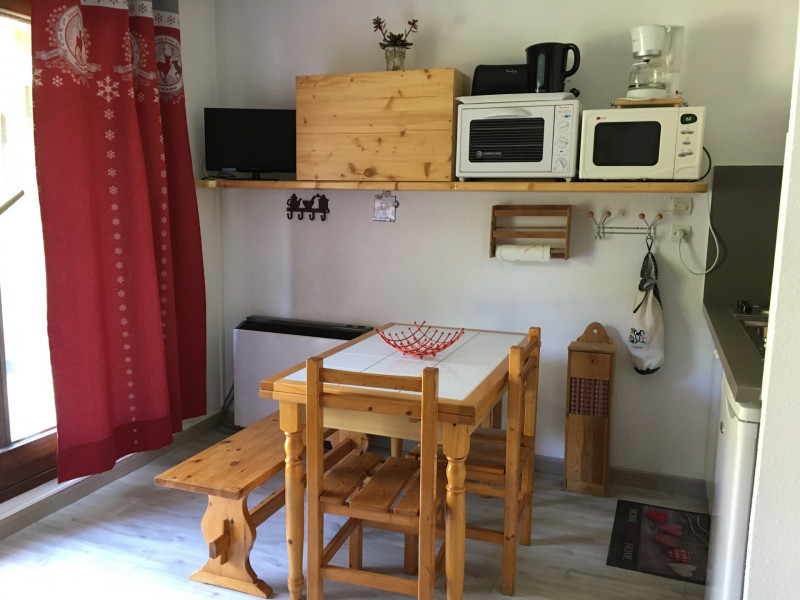 COIN REPAS - STUDIO VALLEE D'OR 03- VALLOIRE CENTRE-VALLOIRE RESERVATIONS 