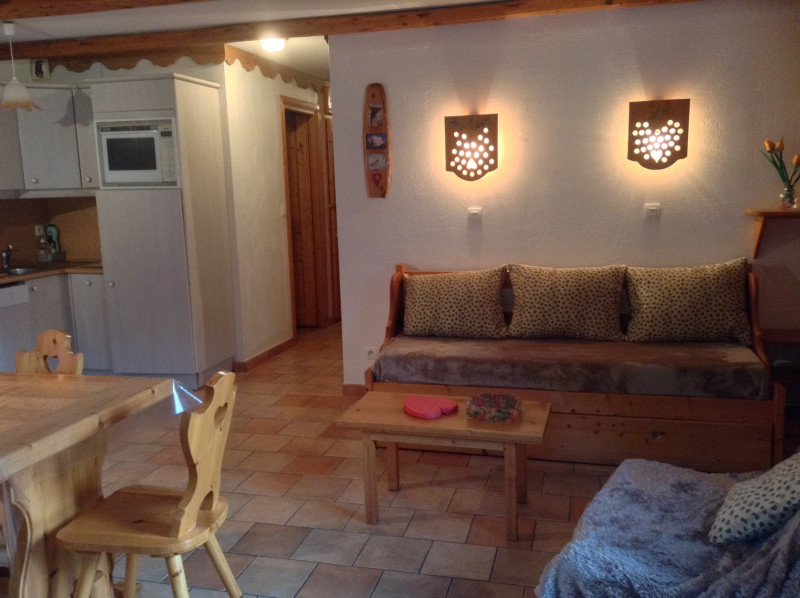 SALON 4 - APPARTEMENT OREE DES PISTES N°4 - VALLOIRE CENTRE - VALLOIRE RESERVATIONS SALON 4 - APPARTEMENT OREE DES PISTES N°4 - VALLOIRE CENTRE - VALLOIRE RESERVATIONS