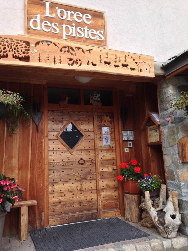 ENTREE - APPARTEMENT OREE DES PISTES N°4 - VALLOIRE CENTRE - VALLOIRE RESERVATIONS ENTREE - APPARTEMENT OREE DES PISTES N°4 - VALLOIRE CENTRE - VALLOIRE RESERVATIONS