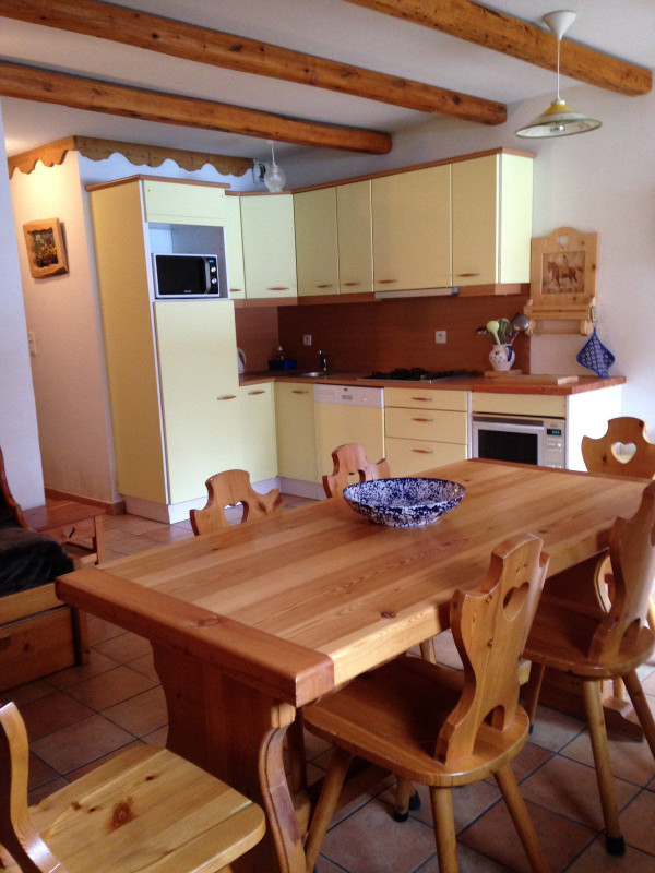 SALLE A MANGER CUISINE - APPARTEMENT OREE DES PISTES N°2 - VALLOIRE CENTRE - VALLOIRE RESERVATIONS SALLE A MANGER CUISINE - APPARTEMENT OREE DES PISTES N°2 - VALLOIRE CENTRE - VALLOIRE RESERVATIONS