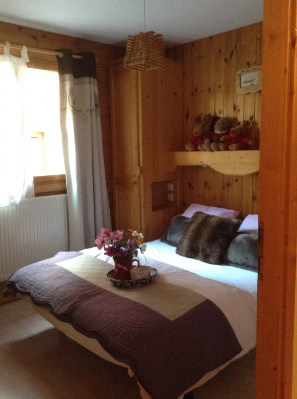 CHAMBRE 1 - APPARTEMENT OREE DES PISTES N°2 - VALLOIRE CENTRE - VALLOIRE RESERVATIONS CHAMBRE 1 - APPARTEMENT OREE DES PISTES N°2 - VALLOIRE CENTRE - VALLOIRE RESERVATIONS