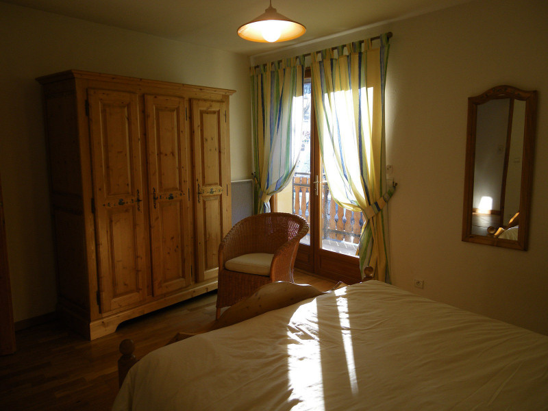 CHAMBRE - APPARTEMENT RAPIN ALAIN - VALLOIRE CENTRE CHAMBRE - APPARTEMENT RAPIN ALAIN - VALLOIRE CENTRE