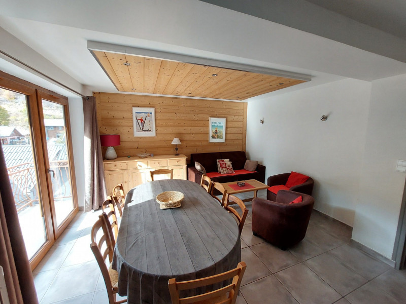 SEJOUR - APPARTEMENT MAGNIN SPOORTS 3 - VALLOIRE CENTRE - VALLOIRE RESERVATIONS SEJOUR - APPARTEMENT MAGNIN SPOORTS 3 - VALLOIRE CENTRE - VALLOIRE RESERVATIONS