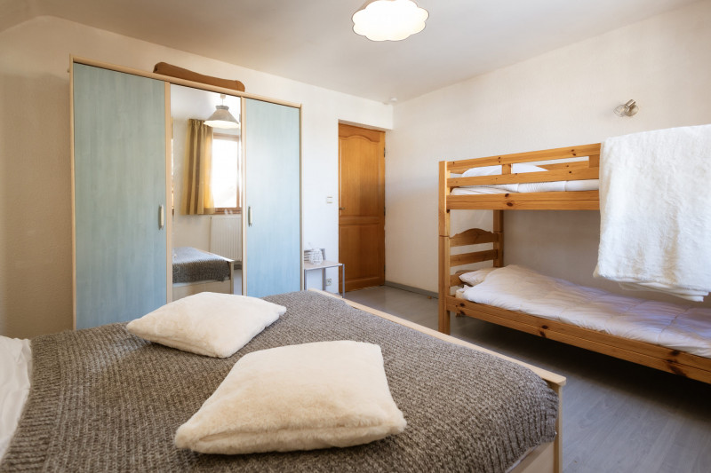CHAMBRE - LE CHALET GENTIANA N°4 - VALLOIRE CENTRE CHAMBRE - LE CHALET GENTIANA N°4 - VALLOIRE CENTRE
