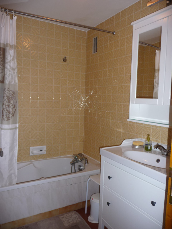 SALLE DE BAINS - APPARTEMENT LES CRISTAUX - VALLOIRE CENTRE SALLE DE BAINS - APPARTEMENT LES CRISTAUX - VALLOIRE CENTRE