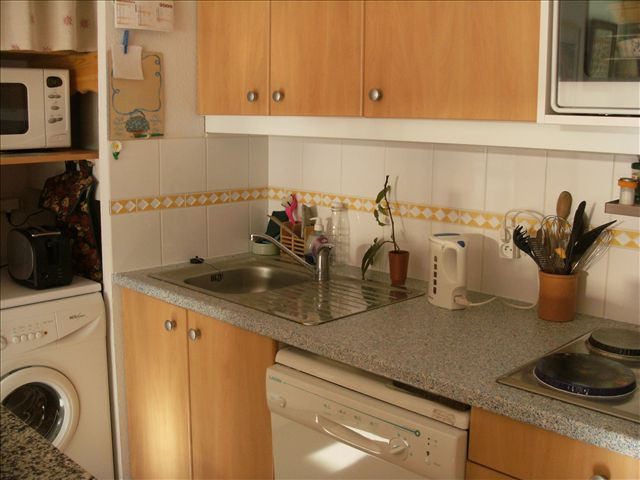 CUISINE - APPARTEMENT LA CLAREE C6 - VALLOIRE LES PLANS  CUISINE - APPARTEMENT LA CLAREE C6 - VALLOIRE LES PLANS