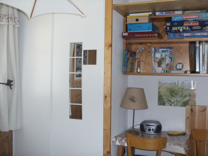 CHAMBRE - APPARTEMENT LA CLAREE C6 - VALLOIRE LES PLANS CHAMBRE - APPARTEMENT LA CLAREE C6 - VALLOIRE LES PLANS