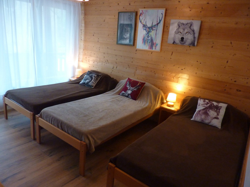 CHAMBRE - APPARTEMENT LA RESIDENCE - VALLOIRE CENTRE CHAMBRE - APPARTEMENT LA RESIDENCE - VALLOIRE CENTRE
